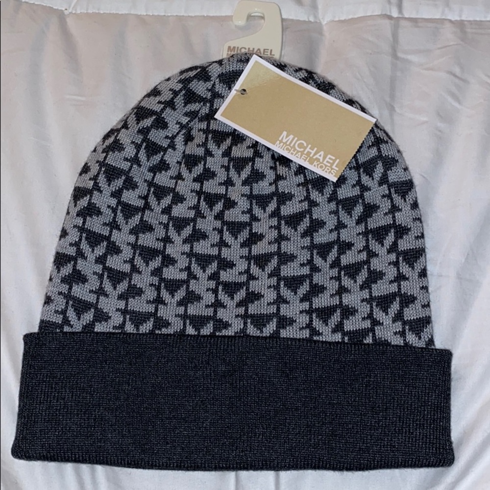 MICHAEL Michael Kors logo grey MK Beanie NWT